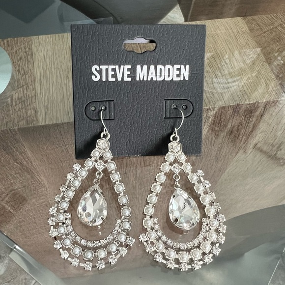 Steve Madden Jewelry - Steve Madden Earrings Hook Teardrop Embellished with Faux Pearl & Diamonds NEW